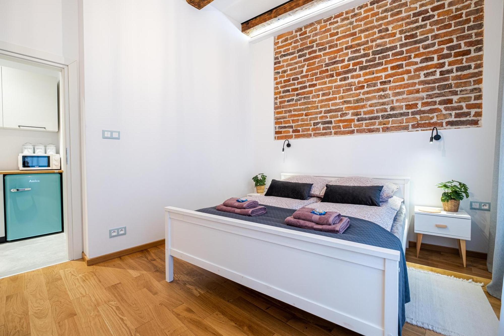 Old Town Zamkowa Vis A Vis Wawelu Apartment Krakow Bagian luar foto