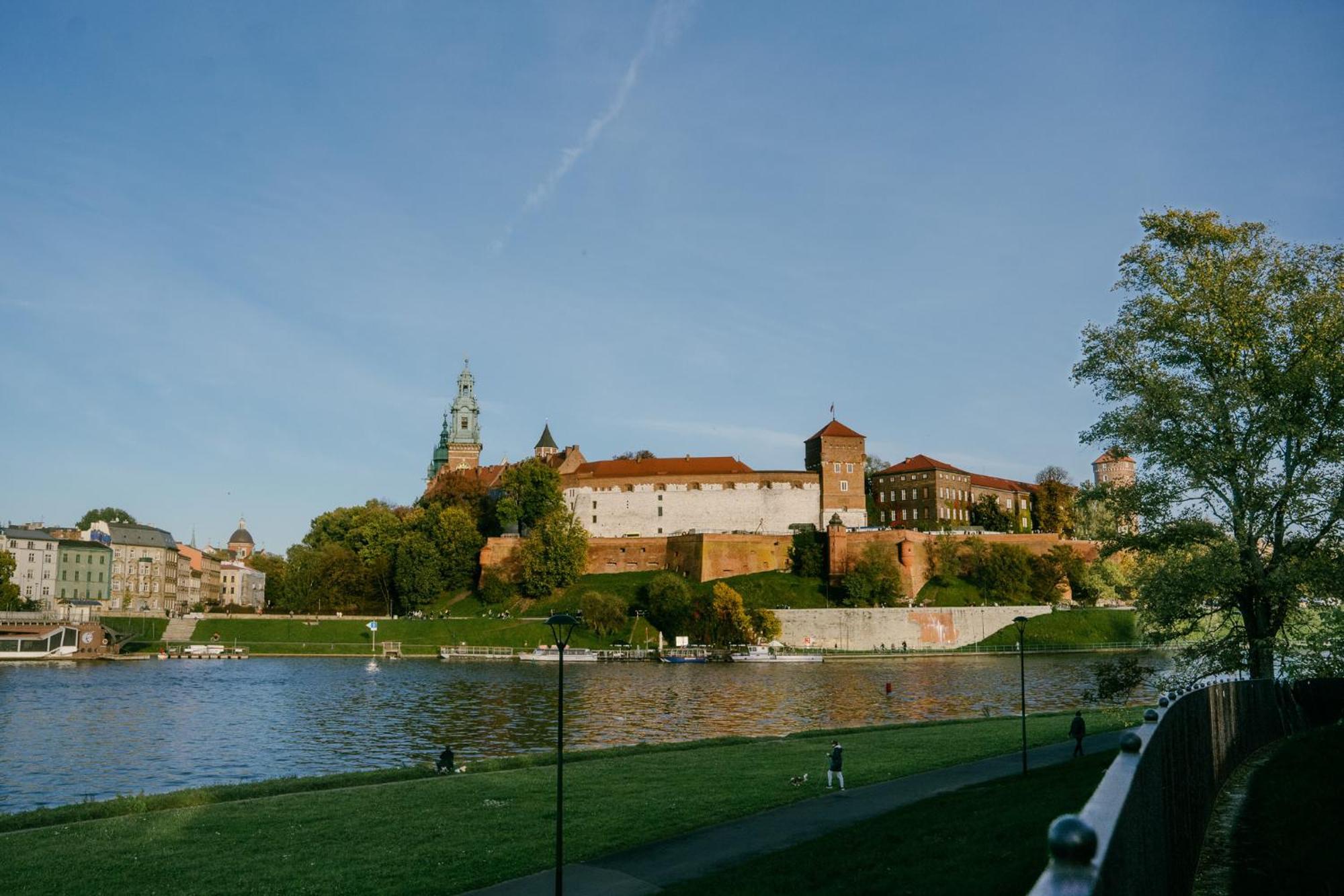 Old Town Zamkowa Vis A Vis Wawelu Apartment Krakow Bagian luar foto